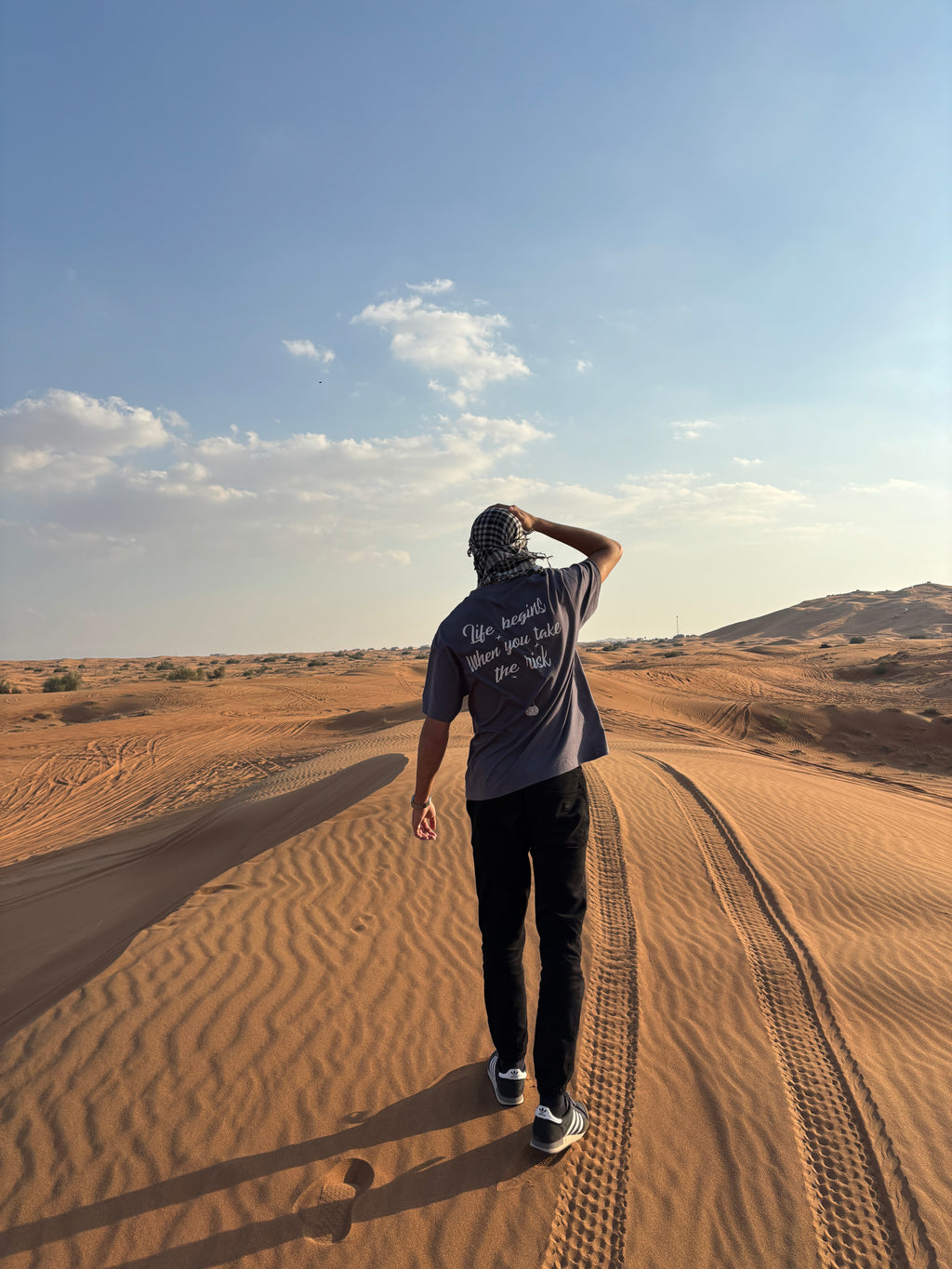Camiseta Relevance "Life begins when you take the risk"
