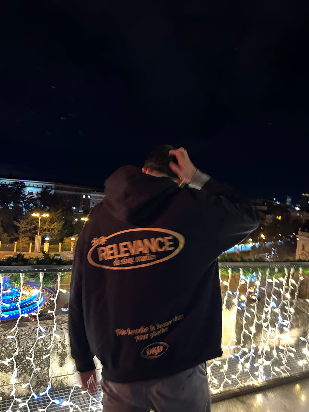 Sudadera Oversized Negra RELEVANCE