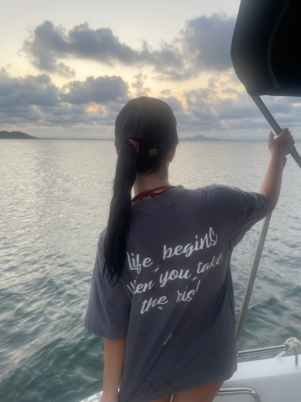 Camiseta Relevance "Life begins when you take the risk"